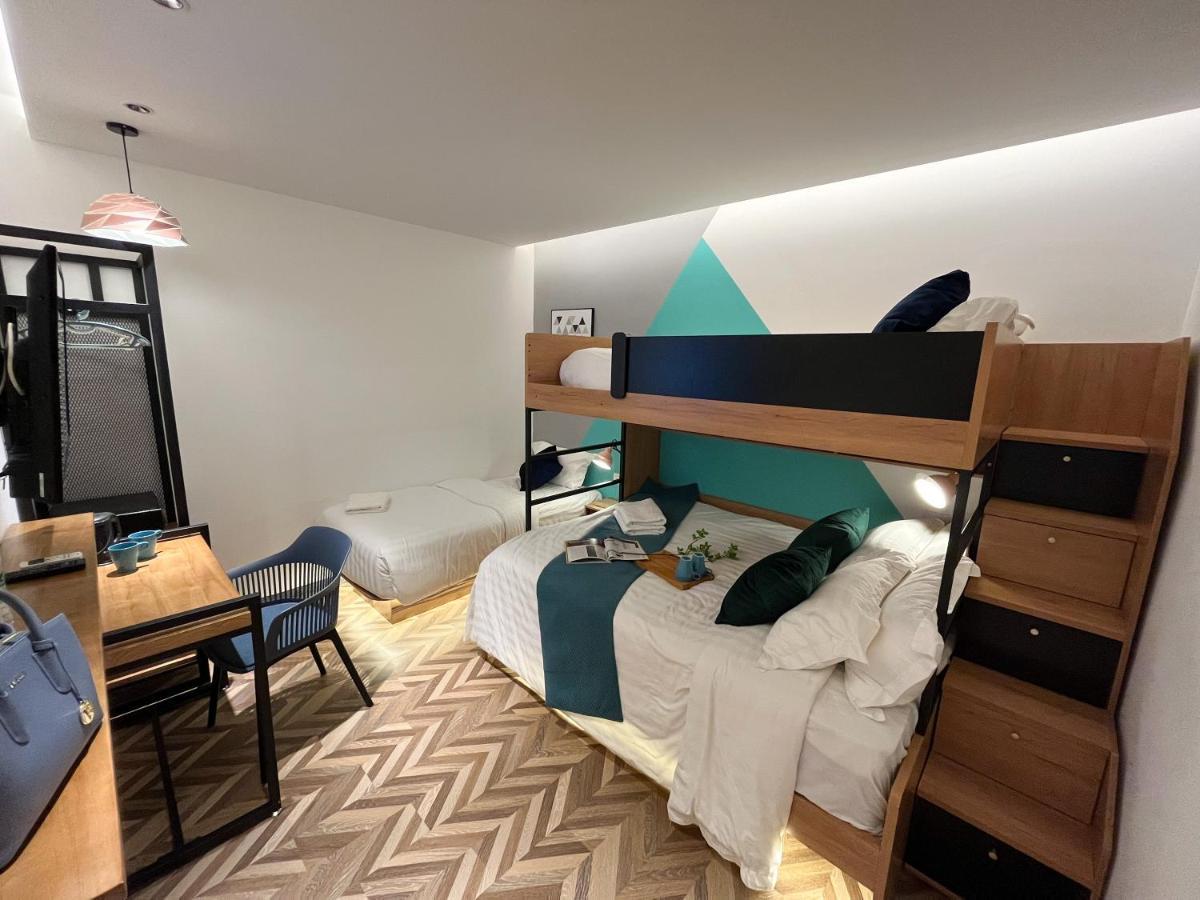 Apple 1 Hotel Queensbay Bayan Lepas Kültér fotó