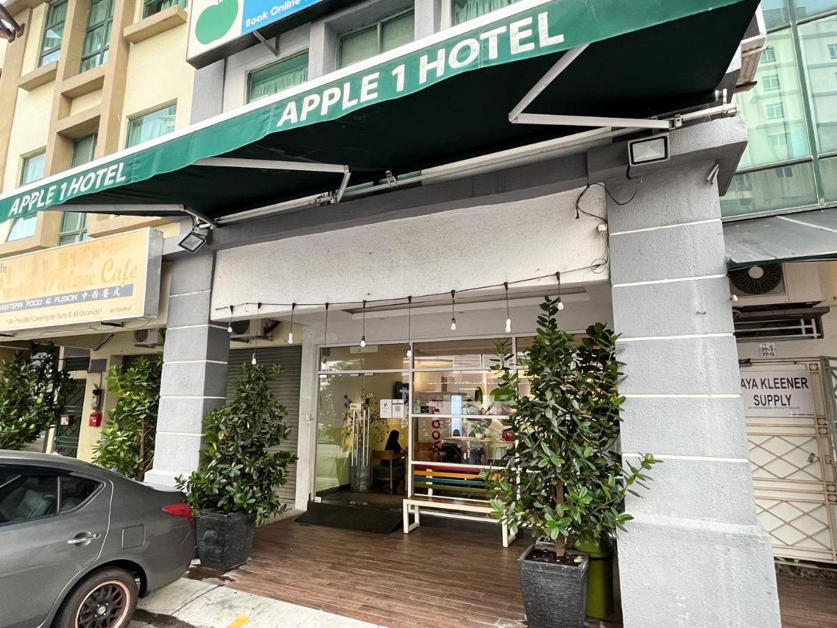 Apple 1 Hotel Queensbay Bayan Lepas Kültér fotó