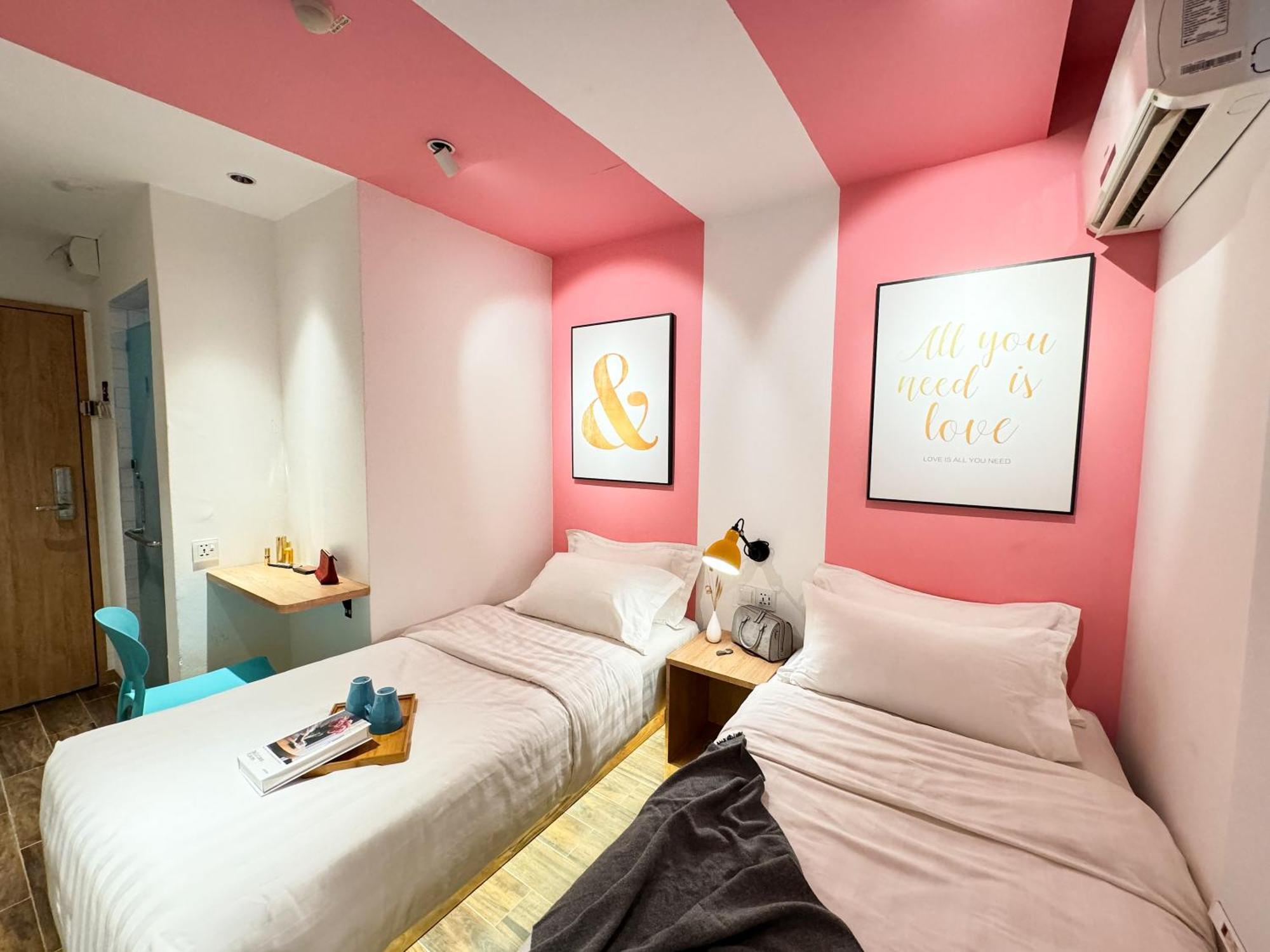 Apple 1 Hotel Queensbay Bayan Lepas Kültér fotó