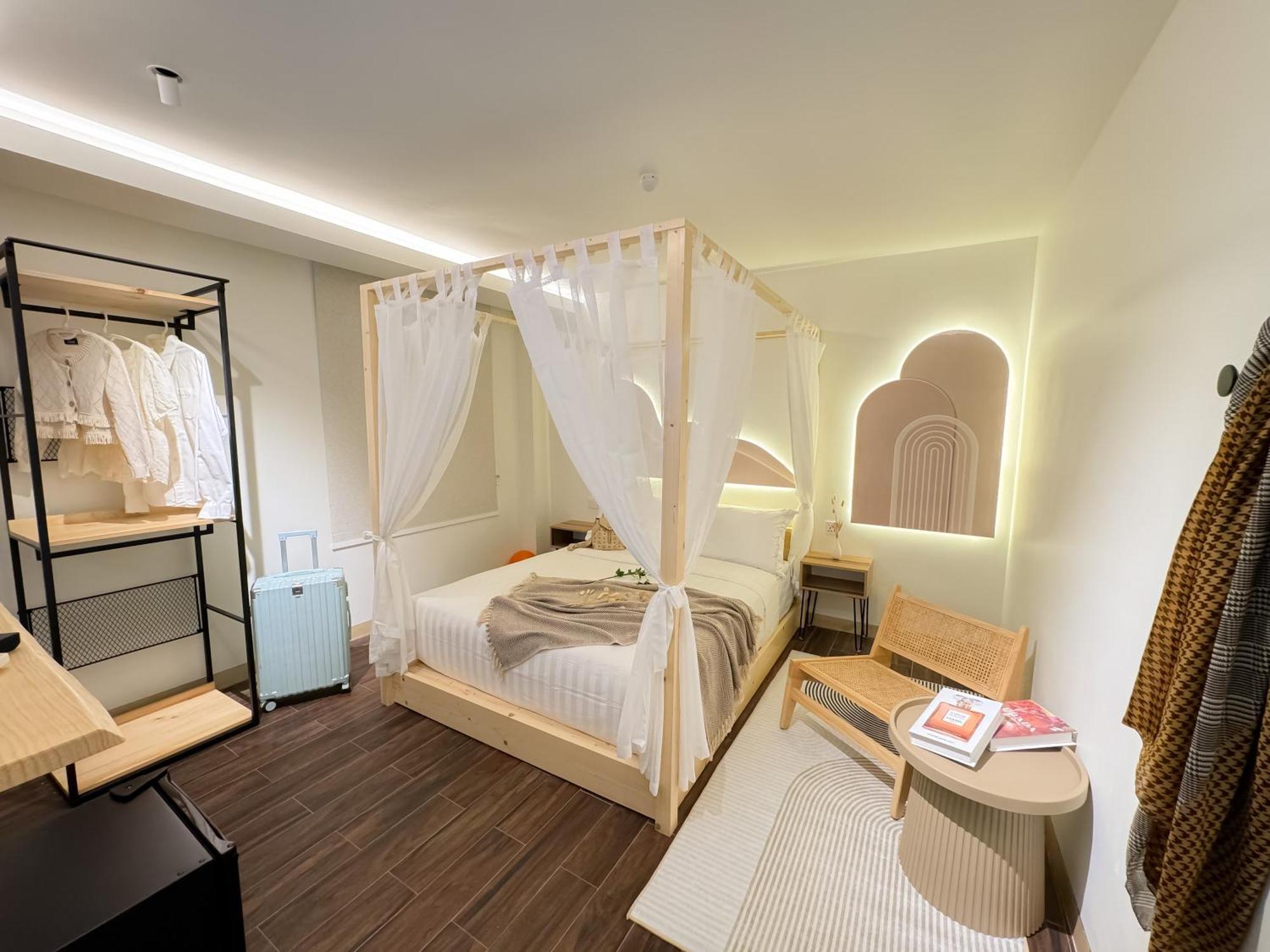 Apple 1 Hotel Queensbay Bayan Lepas Kültér fotó