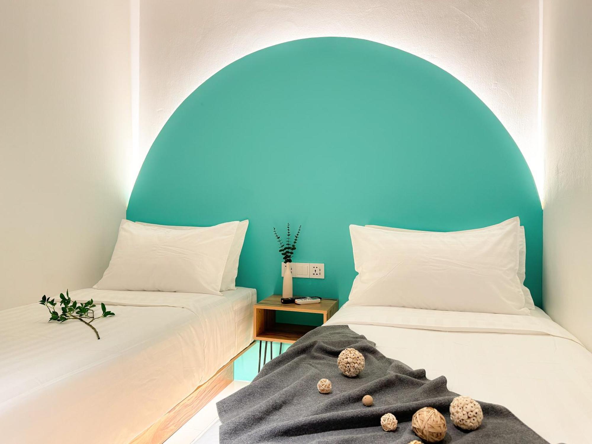 Apple 1 Hotel Queensbay Bayan Lepas Kültér fotó